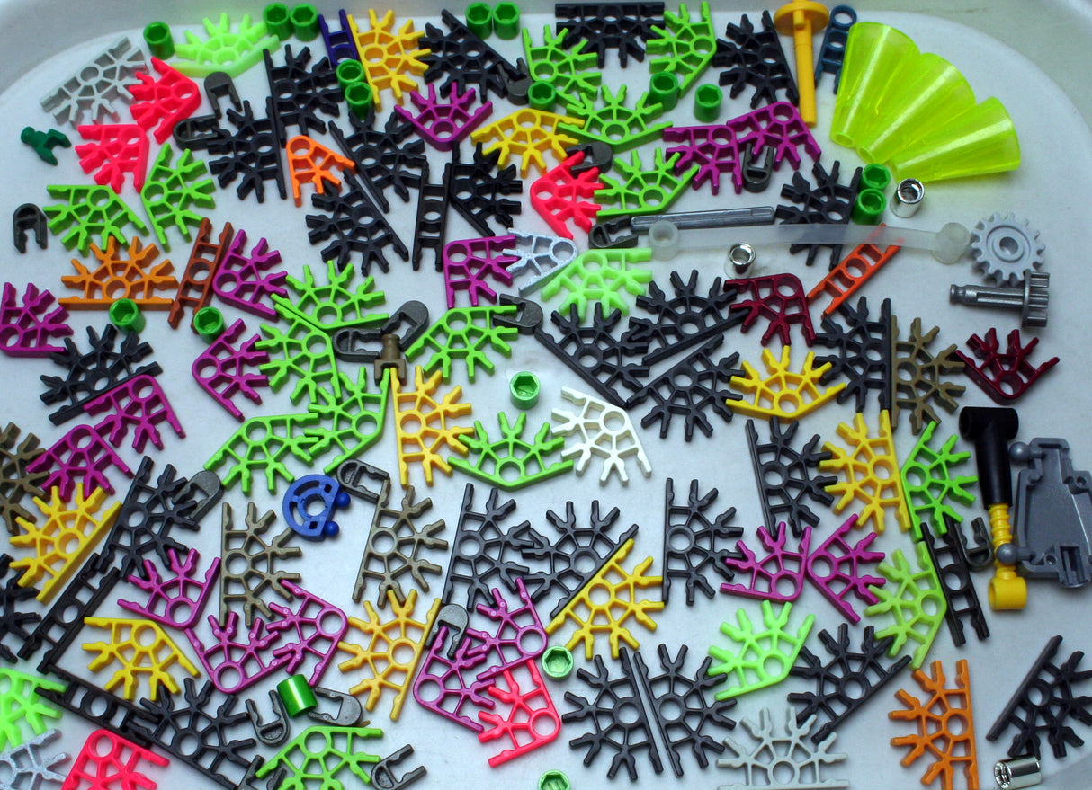 500 Unusual K'NEX parts
